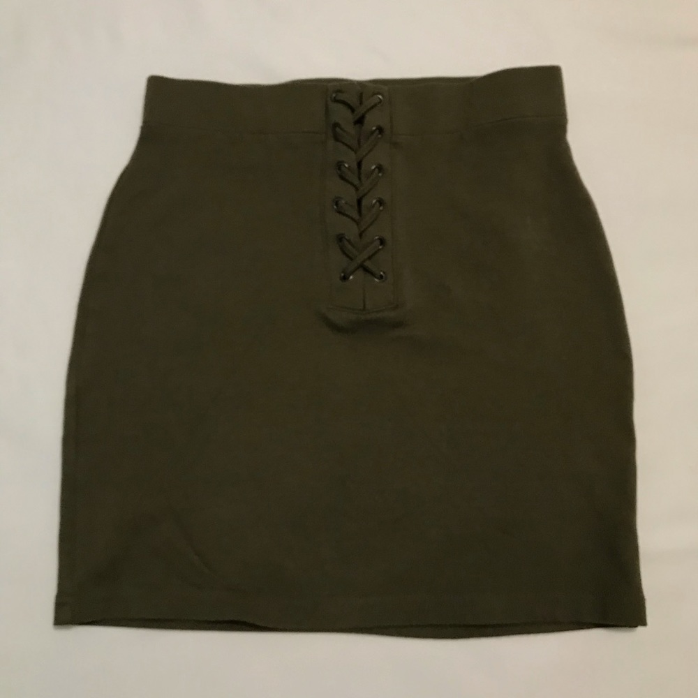 MINI SKIRT